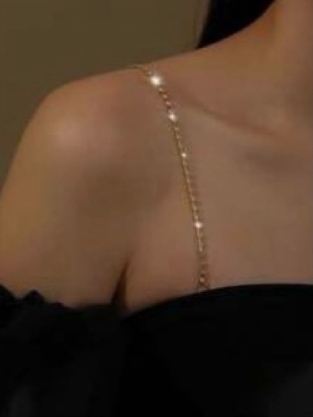 Plastic diamond decor minimalist Gold Chain Strap